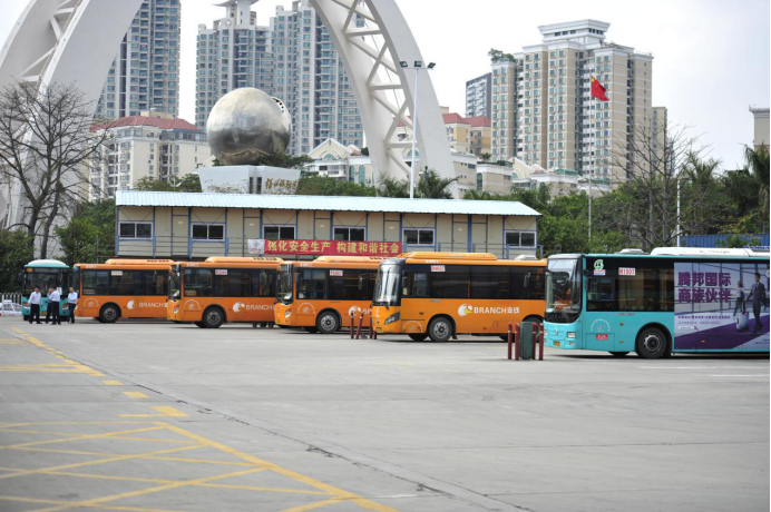 新能源汽车配套服务市场全景解析